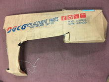Load image into Gallery viewer, NIB, NI1241166, Fender For (00-01)  Maxima Front Right!
