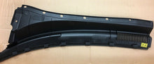 Load image into Gallery viewer, New/Other KIA 861603C000 GENUINE OEM COWL Top Right Cover-Black!
